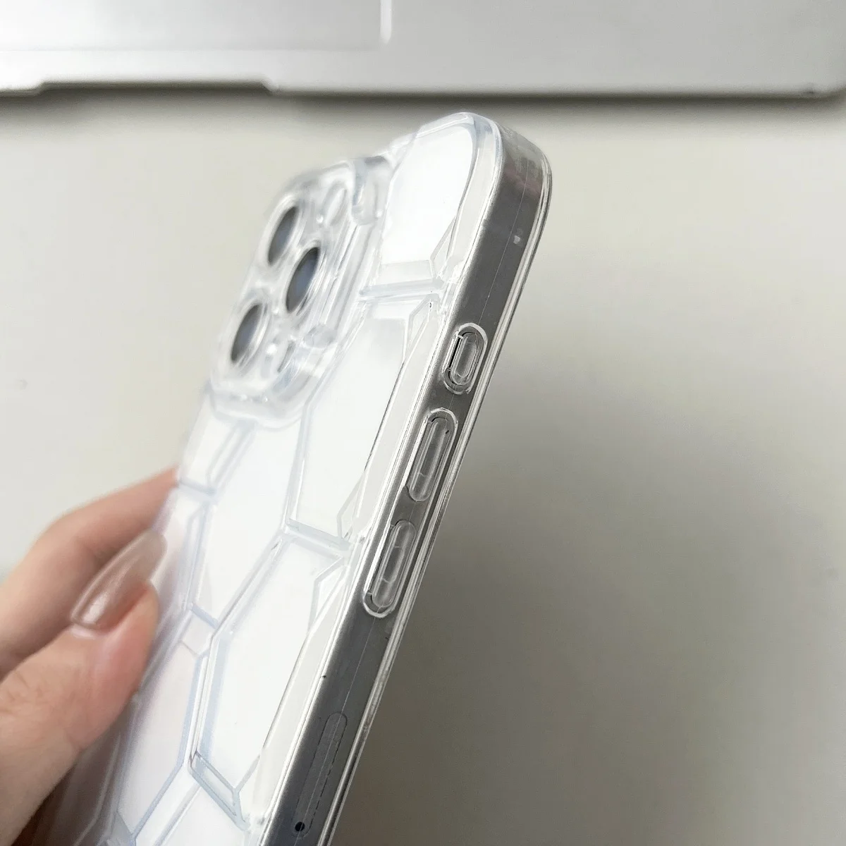 Wabenförmige geometrische Fußball-Muster-Handyhülle für iPhone 16, 15, 14, 13, 12, 11 Pro X XR XS Max 7 8 Plus SE, klare, stoßfeste Abdeckung