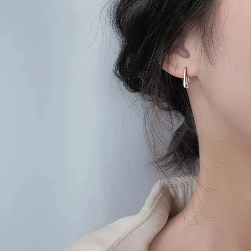 Simple Metal Stud Earrings for Women Golden Silver Color Waterdrop Small Earrings Irregular Geometry Retro Statement Jewelry