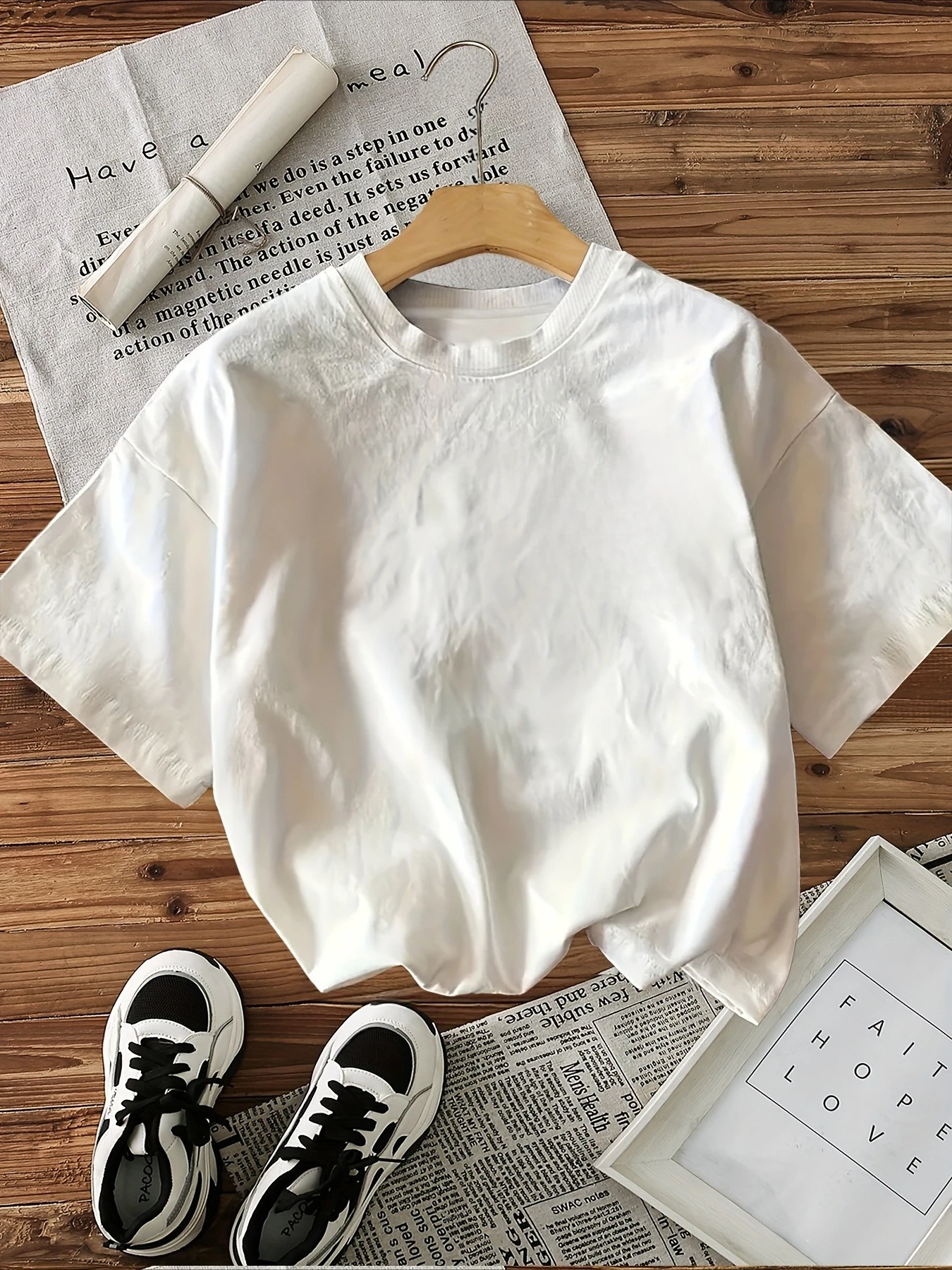 Vintage Flower Print T-shirt Short Sleeve Crew Neck Casual Graphic Top Women's Clothing