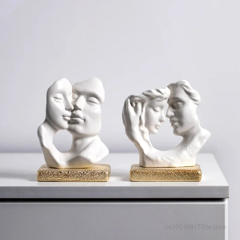 

1pc Creative Love Gift Ceramic Crafts Home Living Room Bedroom Office Decorations White Porcelain Couple Kissing Sculpture Decor