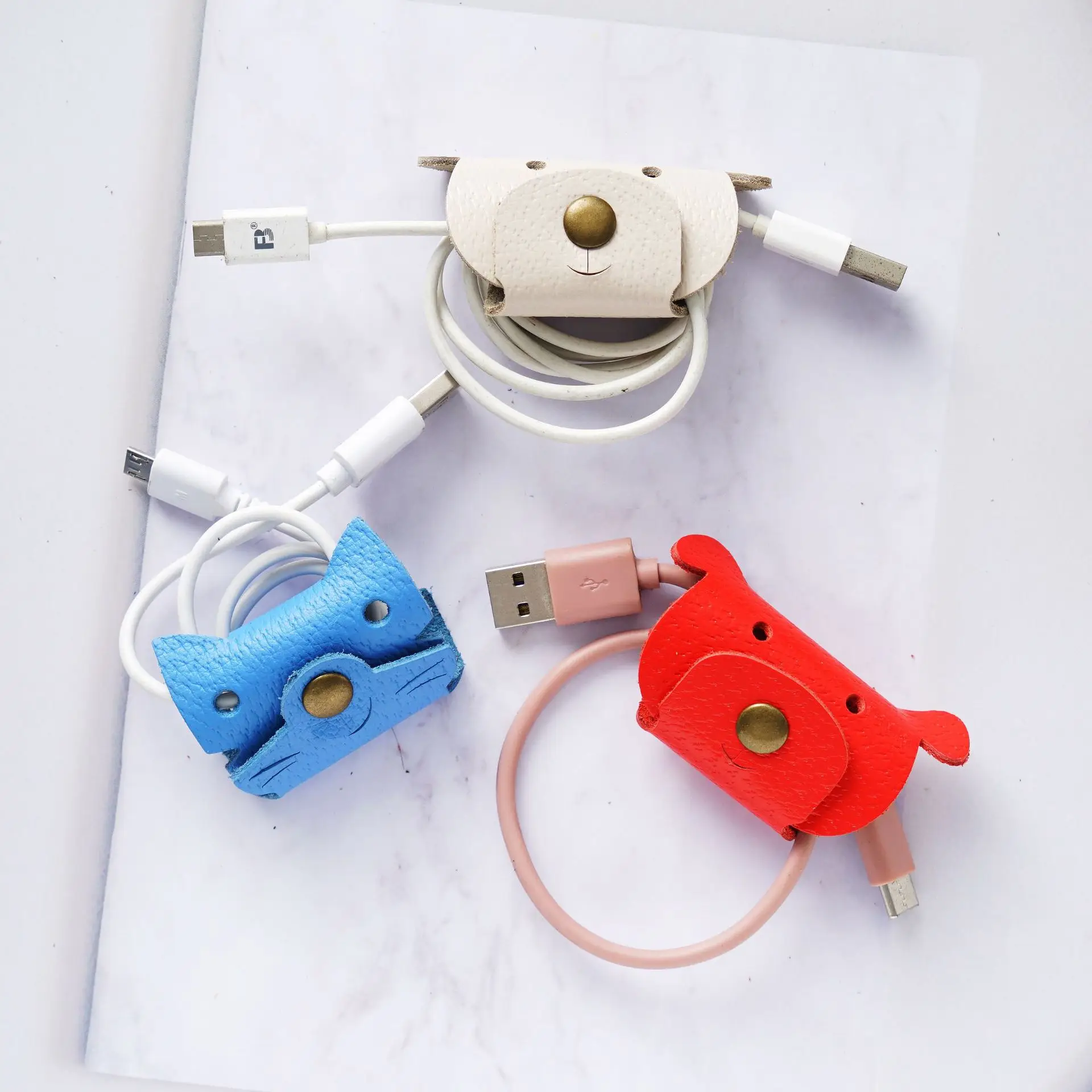 Compact And Lightweight Data Cable Organizer, Faux Leather Material Anti-Loss Clip, Daily Travel Storage for Earphone And Cable