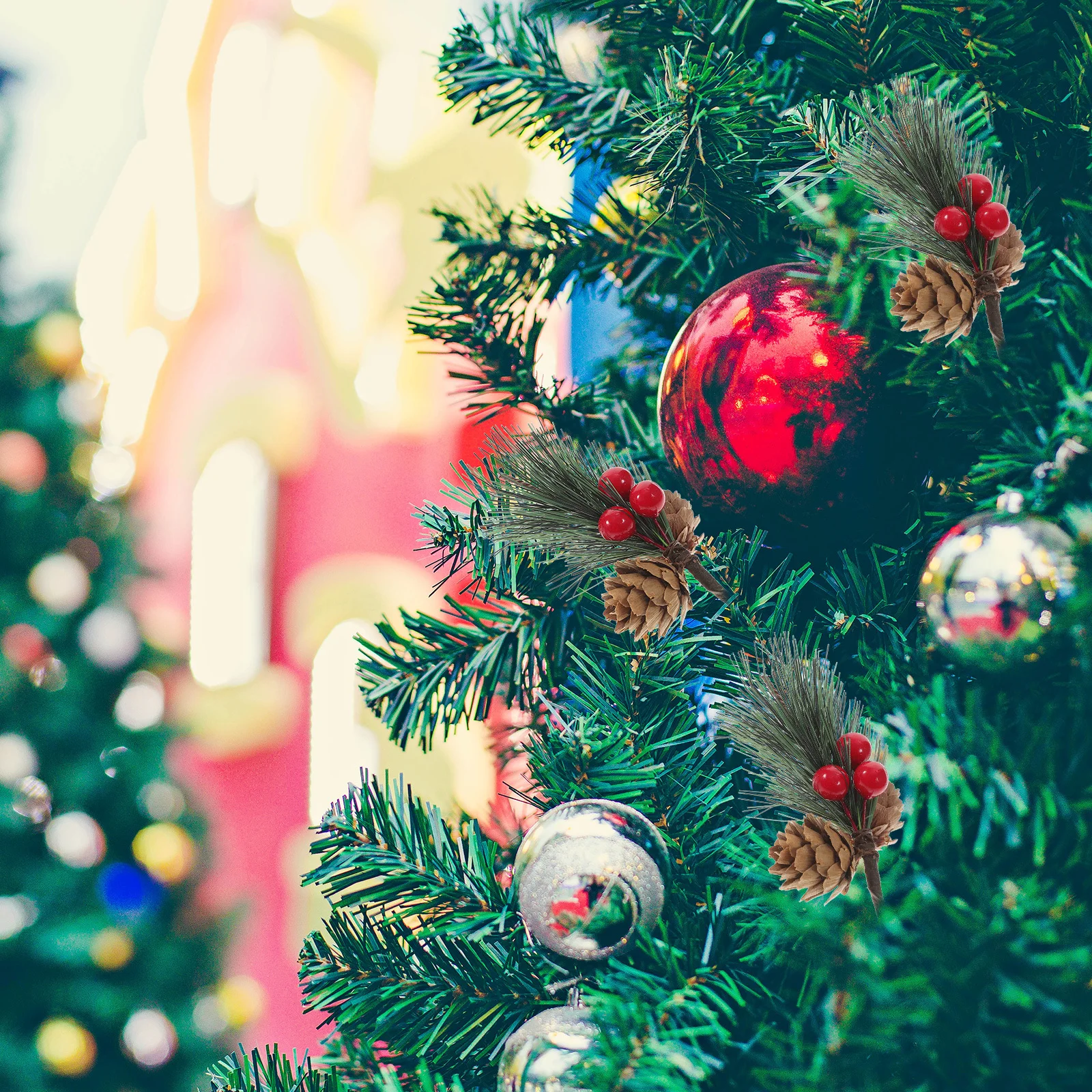 

10Pcs Artificial Christmas Pine Decor Realistic Pine Needle and Berries Picks for Holiday Home Decoration Christmas Tree