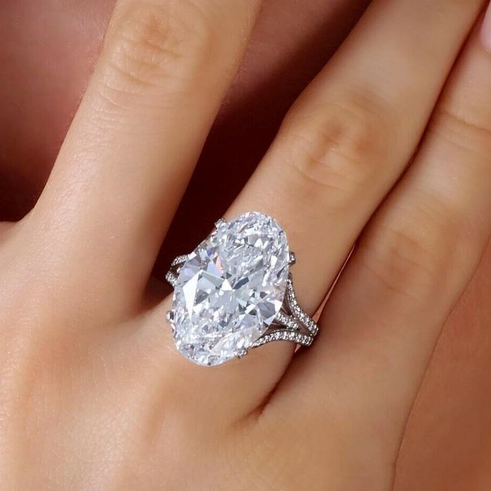 Huitan Big Crystal Oval Cubic Zirconia Wedding Ring for Women Silver Color Fashion Elegant Engagement Bands Jewelry Nice Gift