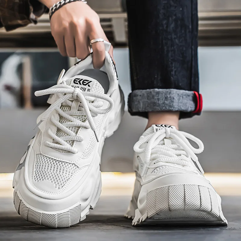 

Plus Size 39-48 High quality men white sneakers shoes for teenagers Fashion Anti Slip Wear Resistant men Shoes zapatillas hombre