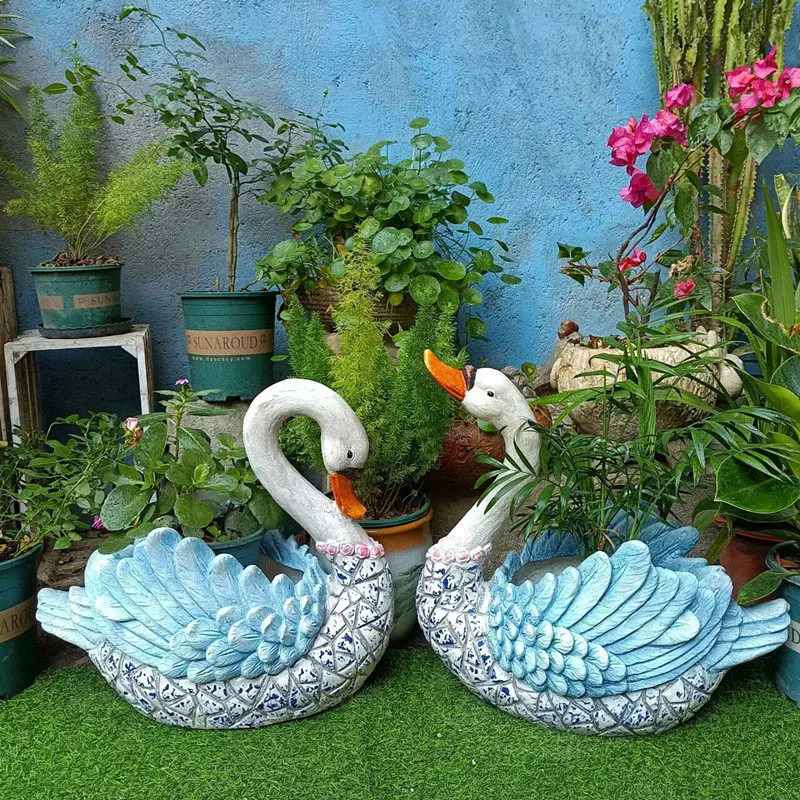 Swan Flower Pot Balcony Garden Decoration Outdoor Courtyard Decoration Creative Animal Succulent Flower Pots Ornament