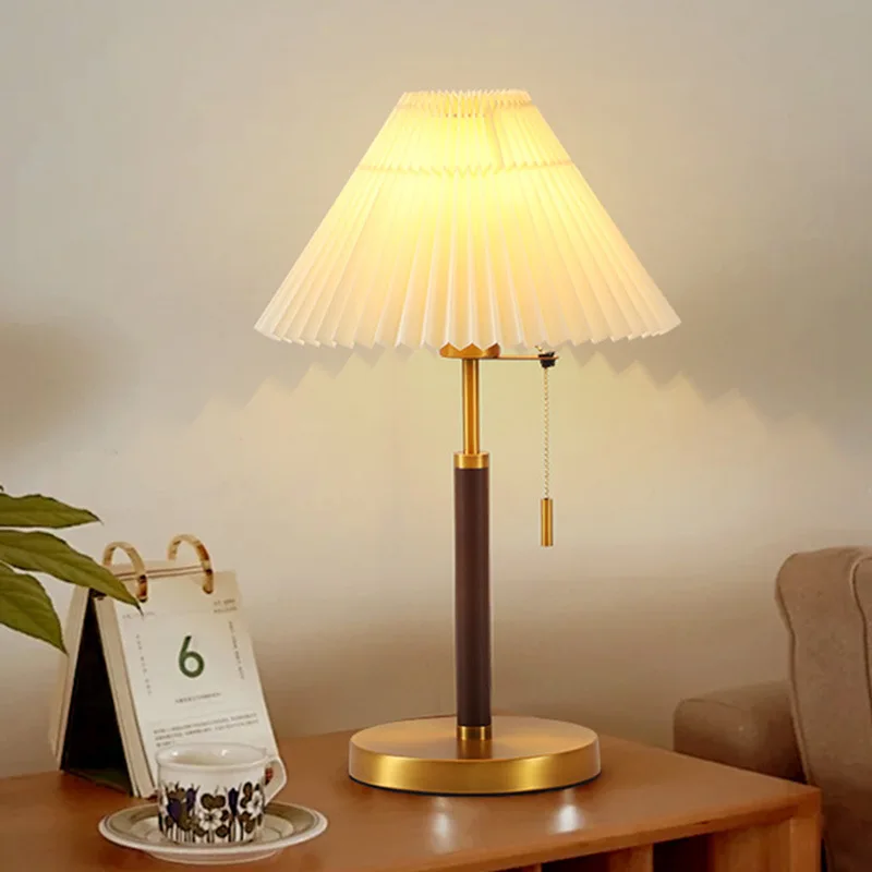 

Vintage Pleated Floor Lamp, American Retro 3-Color Night Light, Ins Creative Decorative Standing Lamp for Living Room Bedroom