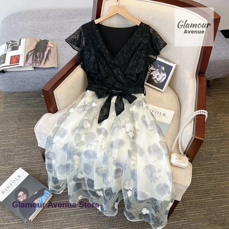 

French short-sleeved chiffon dress female summer V-neck lace stitching temperament slim waist high-end printed princess dress