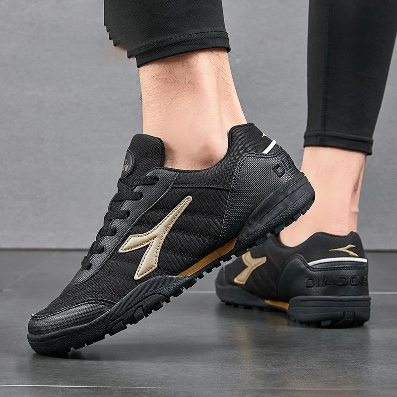 Classic Brand Soccer Shoes Big Boys Slip Resistant Indoor Training Shoes Couple Size 37-45 Mens Womens Black Turf Soccer Shoes