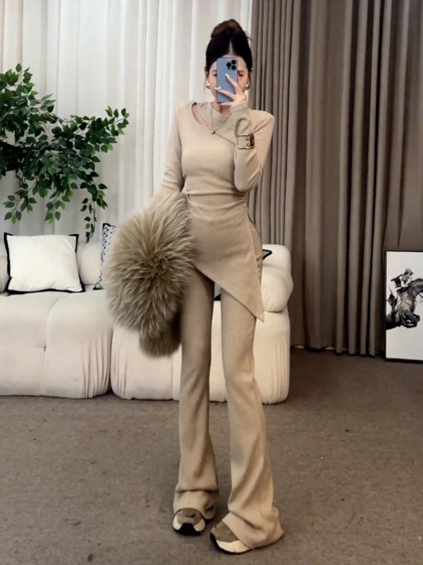 

Korean Style Fashionable Fleece Lined Hollow out Asymmetrical Top And Bootcut Pants Two Piece Set Women Spring New Arrival