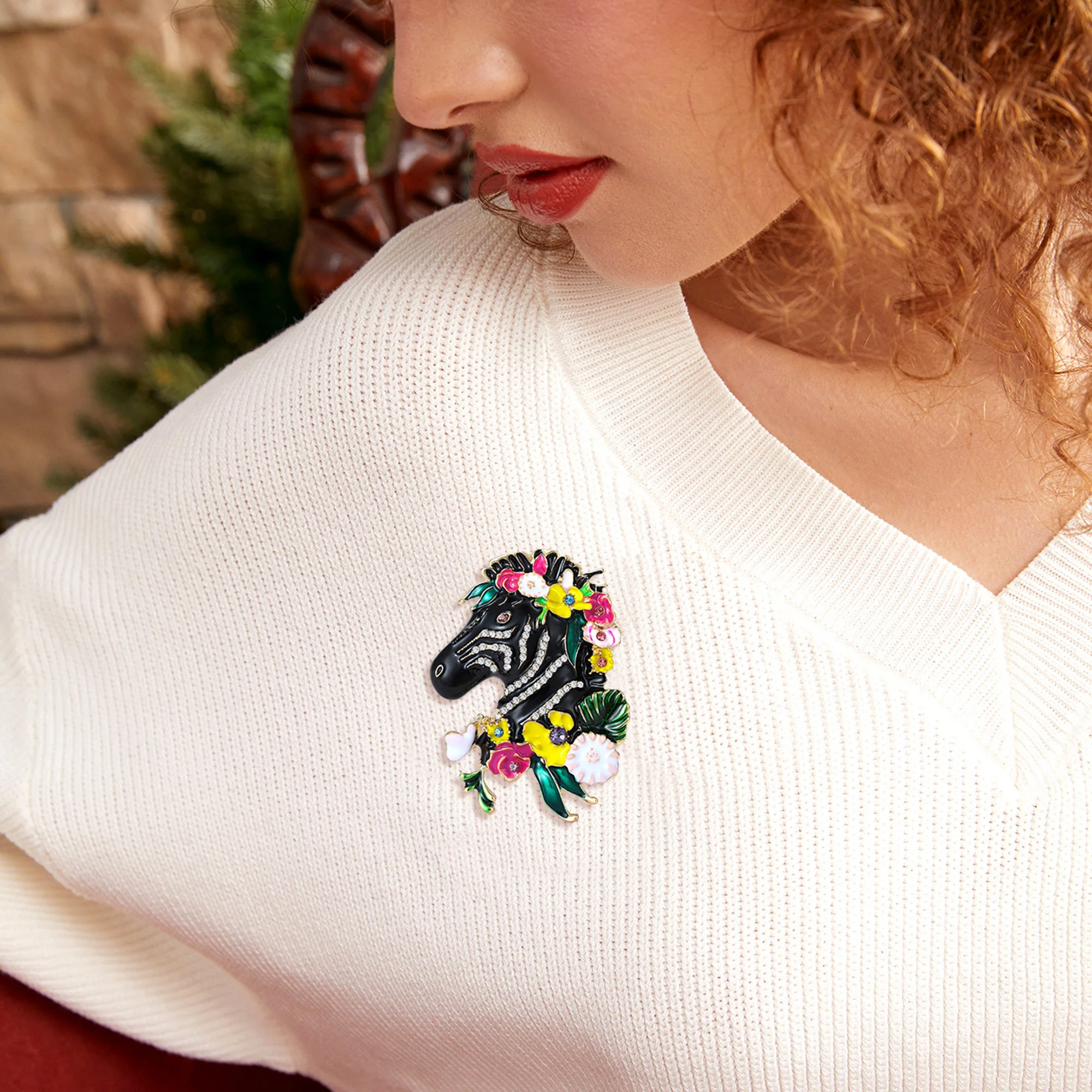 

Beaut&Berry Trendy Enamel Zebra Brooches for Women Unisex Horse Pins Casual Party Accessories Gifts Friends Decoration