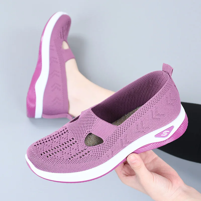 Nuove scarpe estive da donna Sneakers traspiranti in rete leggera Slip on Flat Platform scarpe Casual da donna scarpe tessute da passeggio antiscivolo