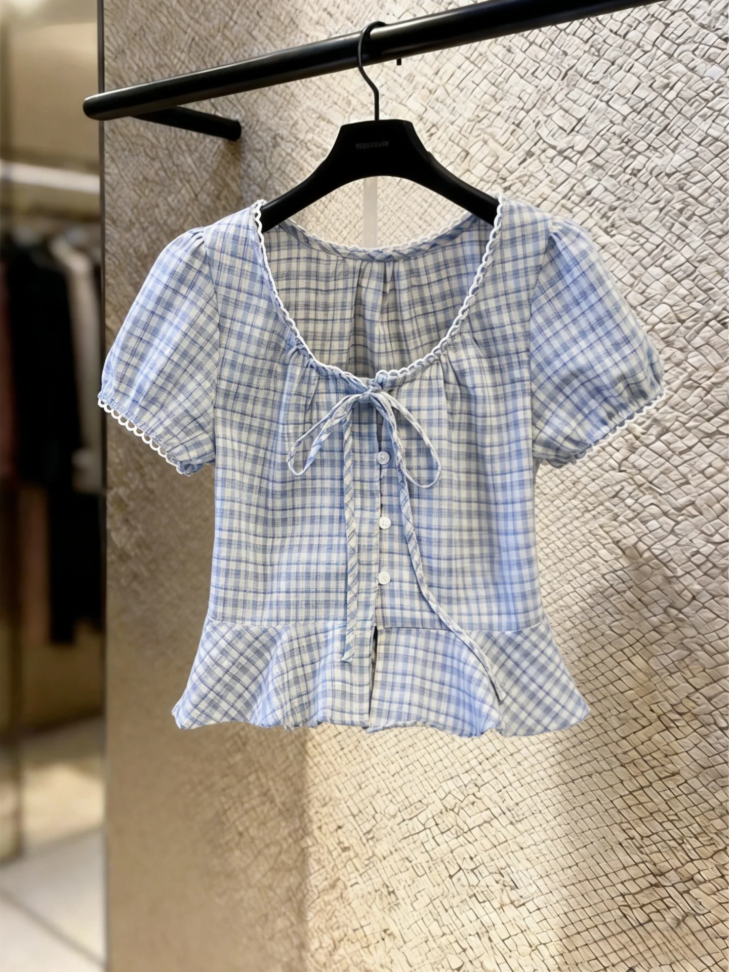 

Korean Style Plaid round Neck Bubble Sleeve Shirt Women's Summer New Design Slimming Top with Lace Hemline Short Sleeve Cotton