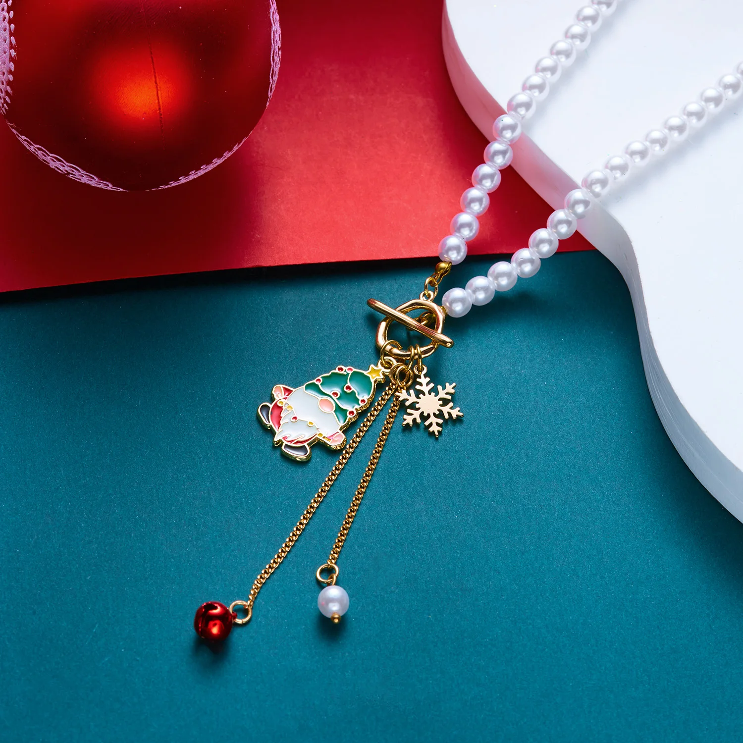 3-teiliges elegantes Perlenimitat-Halsketten- und Ohrring-Set für Weihnachten, Weihnachtsmann, Schneeflocken-Halskette, Neujahrsparty-Schmuck – Detail 6