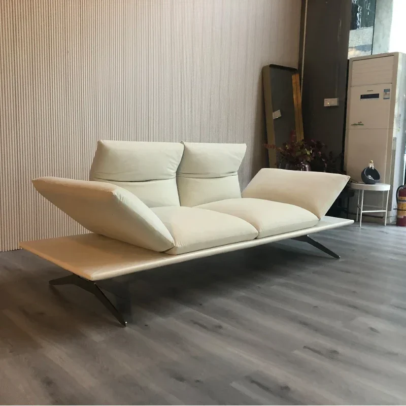 

Space-Saving Convertible Sofa Bed: An Off-White Multi-Functional Sleeper for Modern Small Apartments and Compact Living Spaces.
