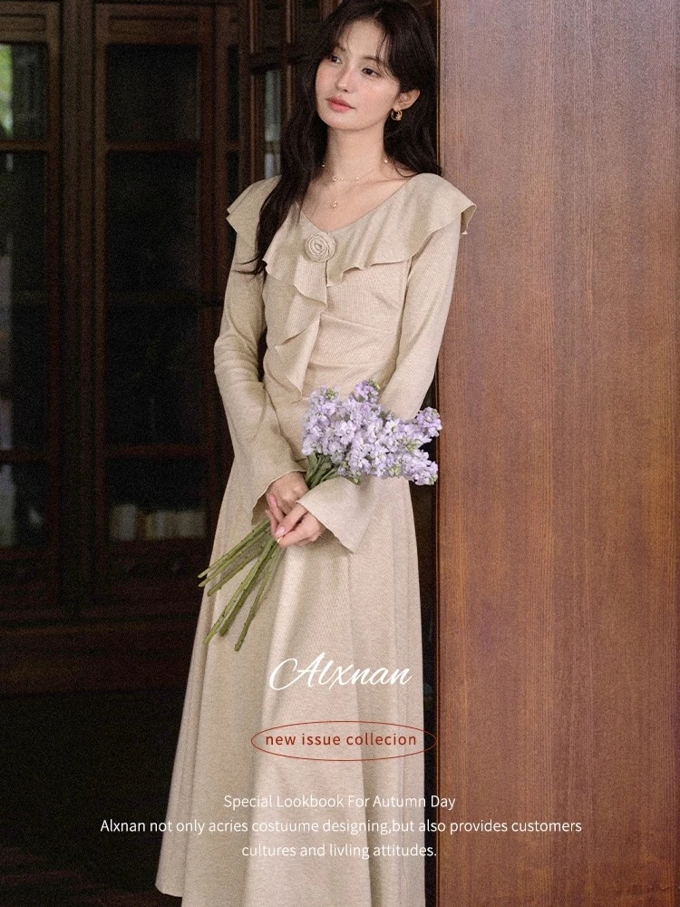 

ALXNAN Oatmeal Dress Ruffled V-neck Elegant Women's Long Dress Autumn New Casual Knitted Fabrics Fake Two-piece Dresses QJD00564