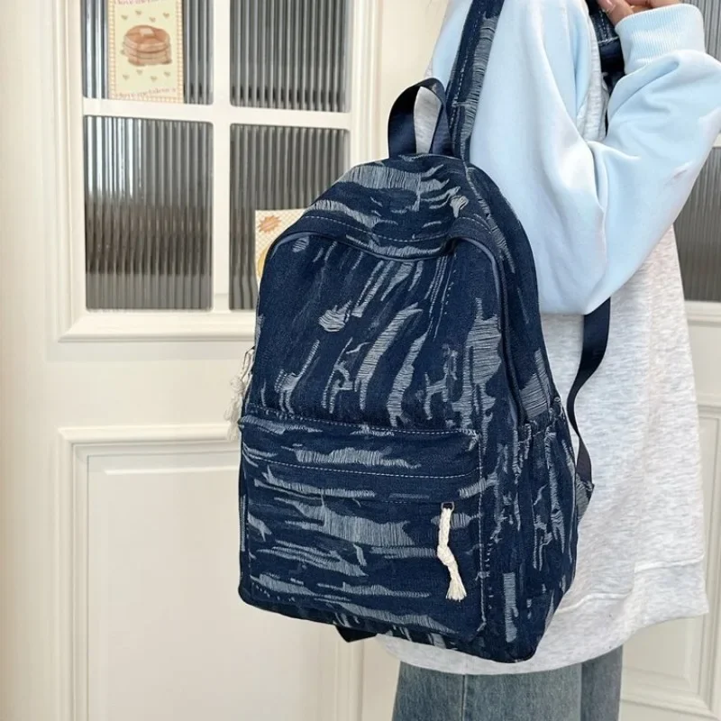 

Simple Yet Chic Crossbody Bag For Women Luxury Designer Large Capacity Leather Diaper Bag Elegant Commuter Solid Color Tote
