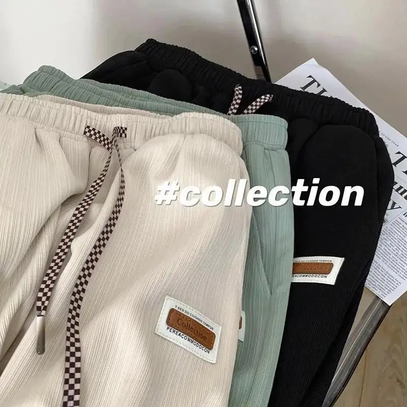 

New Ice Silk Casual orts Men Summer Thin Loose 2023 INS Straight Leg Trendy Embroidered Label Five-Quarter Pants