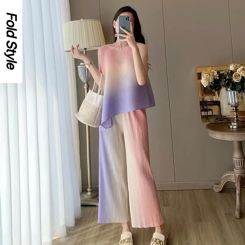 

Miyake Folded 2024 Summer Set Korean Gentle Top Two Piece Set with Temperament and Age Reducing Leisure Fashion Women's Wear