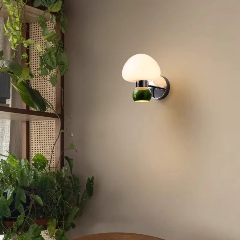 

French cream wind wall lamp children's room bedroom bedside lamp medieval living room background