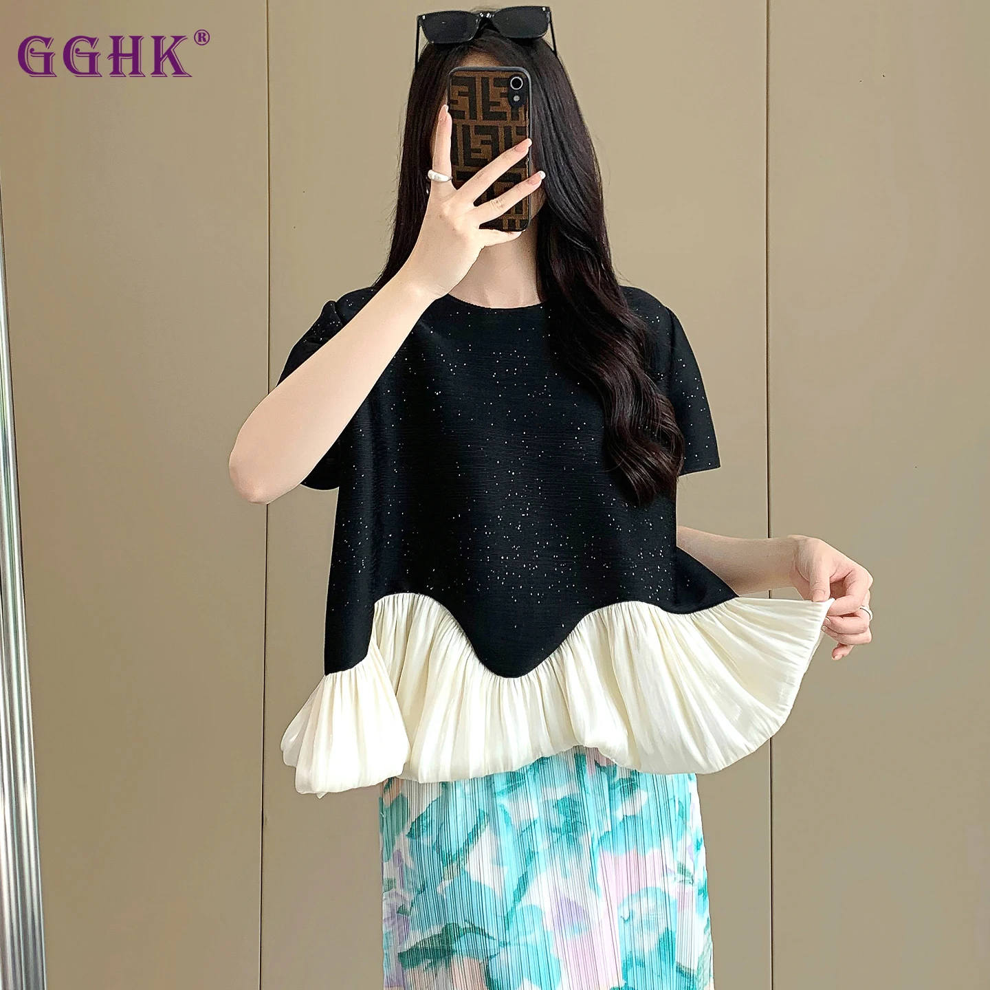 

GGHK Gold Dust Glitter Pleated Top Women 2025 Summer New High-end Sweet Lace Splicing Loose Short Sleeve T-Shirt Female Clothing