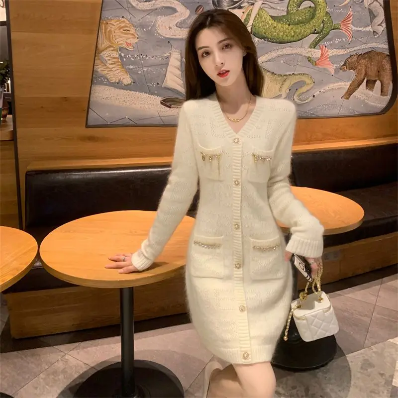 Women's 2023 Spring Autumn New Fashion Elegant Temperament Celebrity V-Neck Waist Shrinking Slim Fragrant Knitted Dress