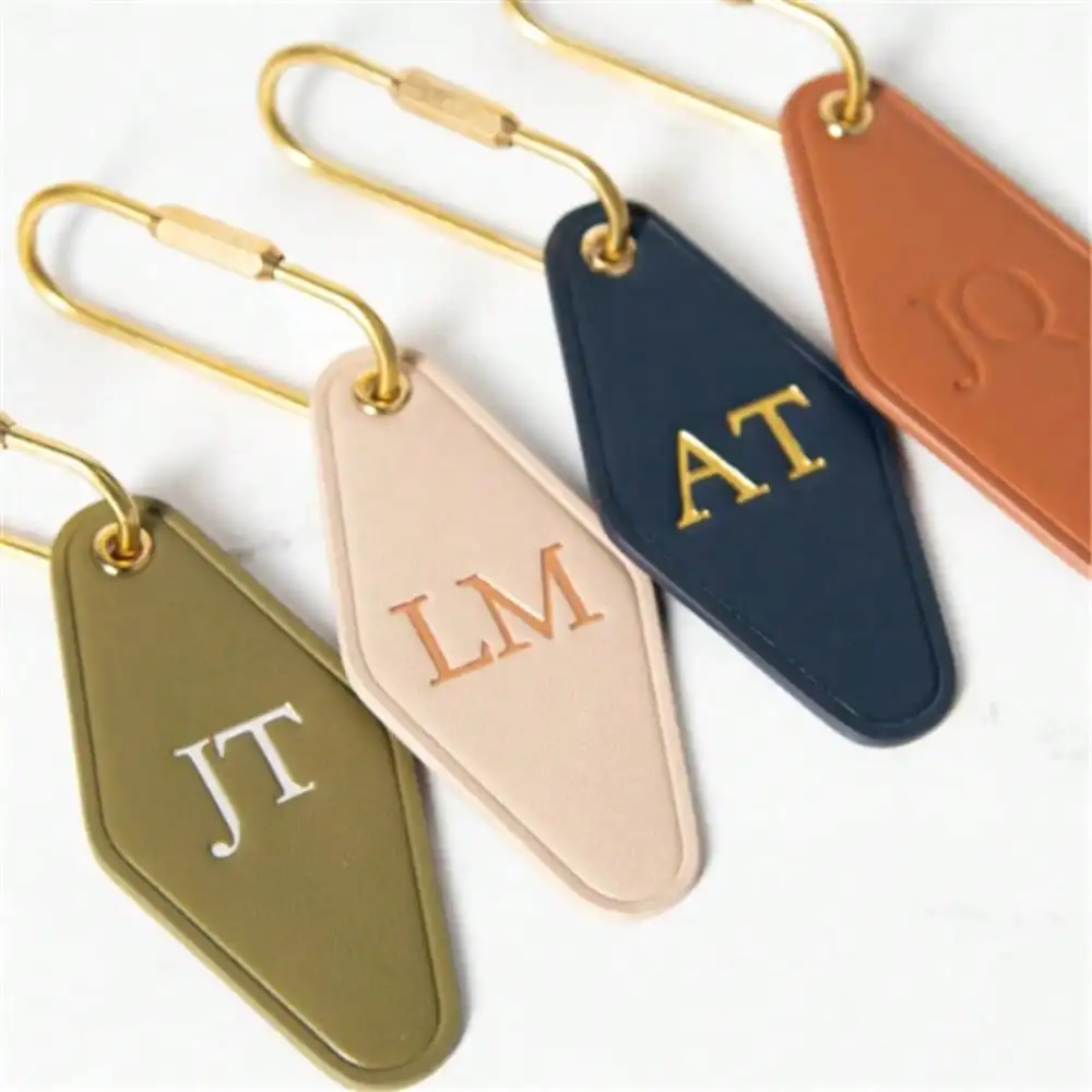 1 Stück Personalisierter PU-Leder Schlüsselanhänger mit Messing-Schlüsselring, Doppelseitiger Rhombus-Autoschlüsselring, Vatertags-Geschenk, Geschenk für Papa/Sohn – Detail 2