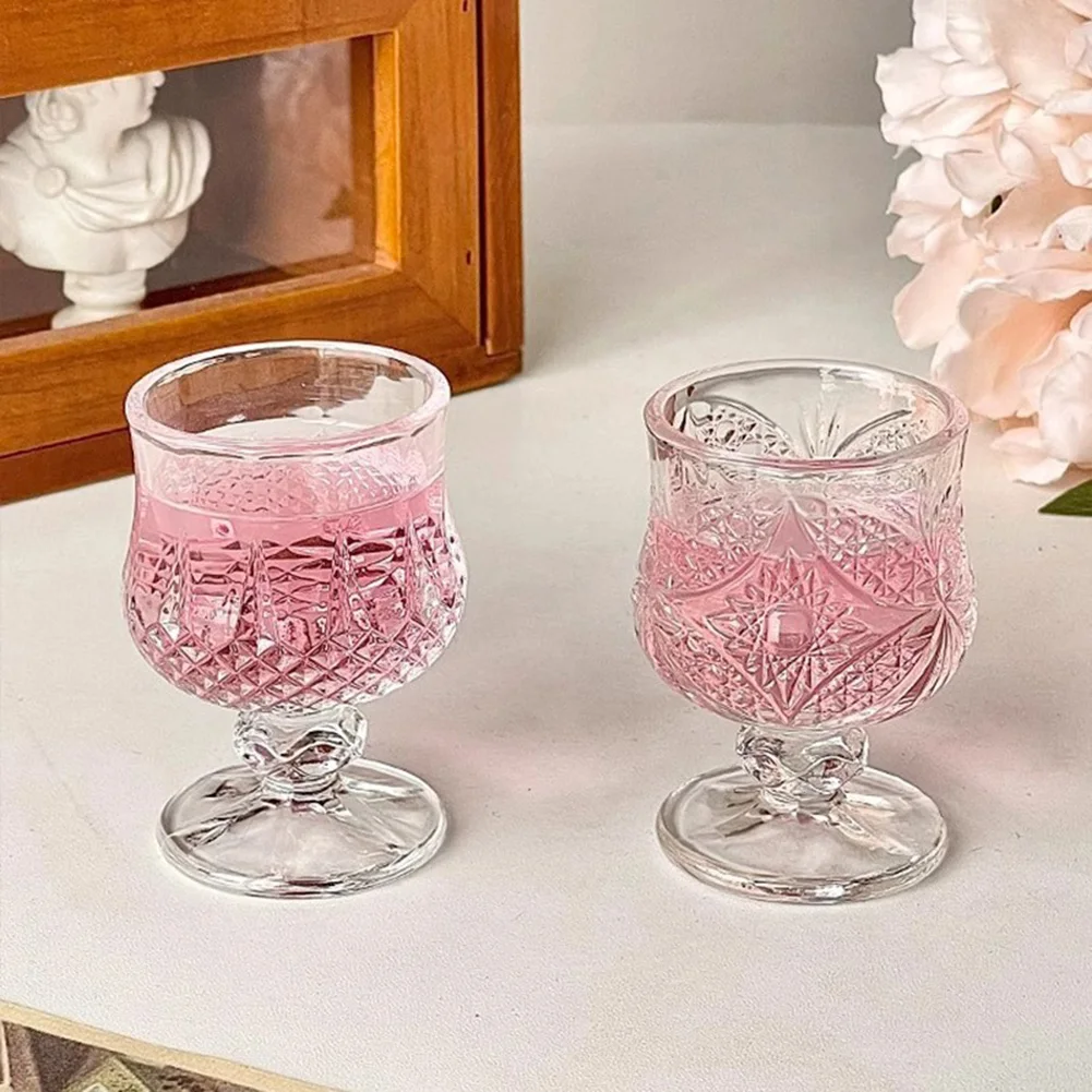 2pcs Mini Brandy Snifters Set Exquisite Vintage Embossed Design Sweet Wine Glass Embossed Brandy Cup Glasswares Lovers Gift