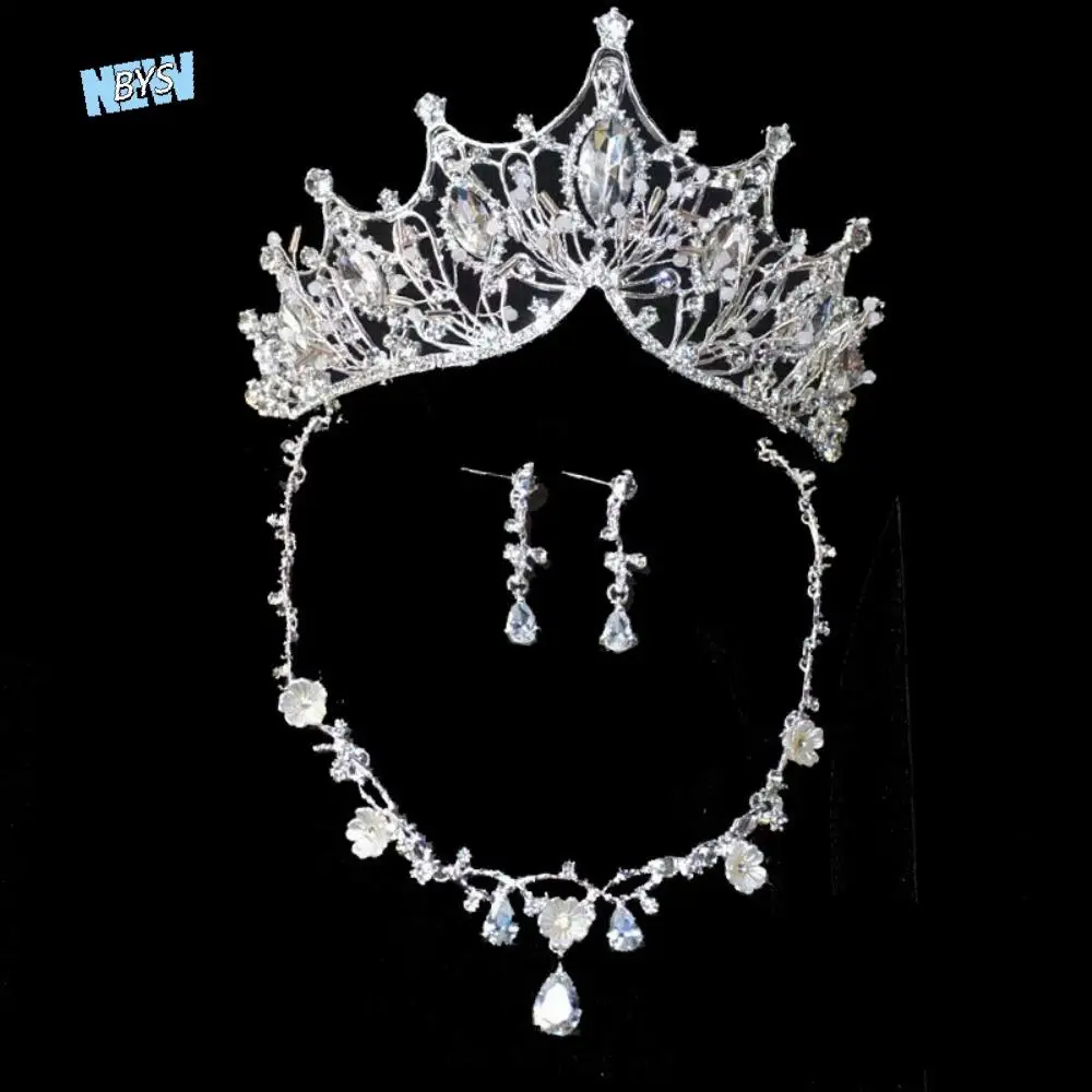 

Luxury Design Princess Crowns Elegant Sparkling Rhinestone Diadem Exquisite Alloy Bridal Tiaras Wedding Ceremony