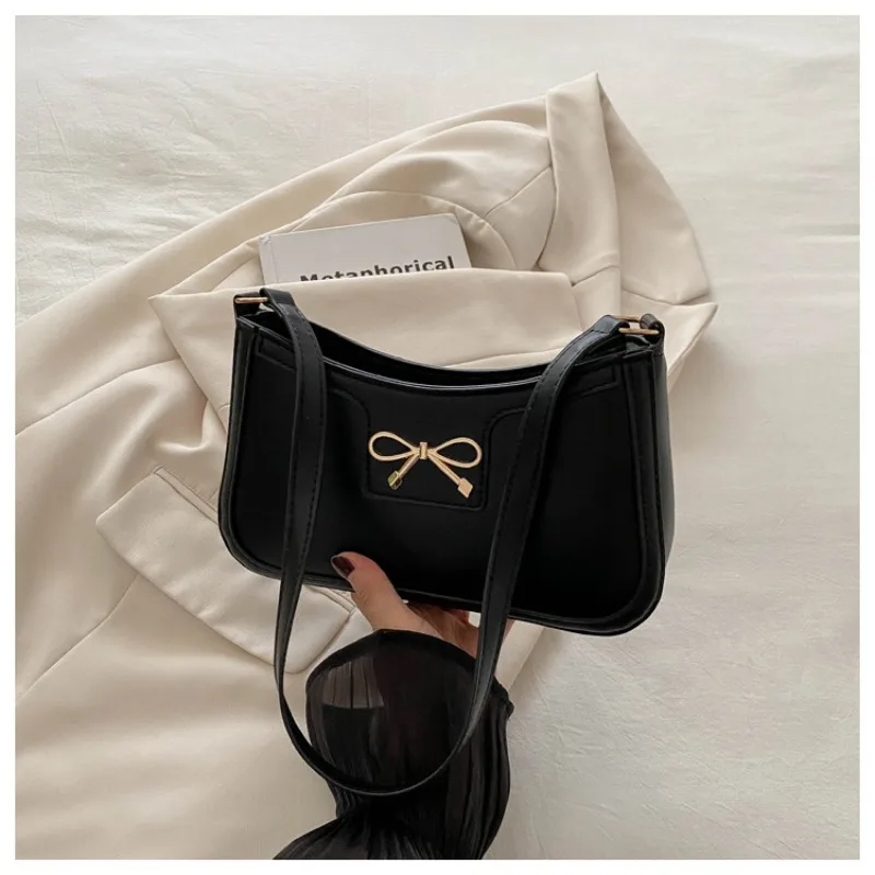 

Новинка: Стильная черная сумка-полумесяц в корейском стиле, элегантная сумка через плечо с золотистым бантом, стильная сумка-тоут из искусственной кожи