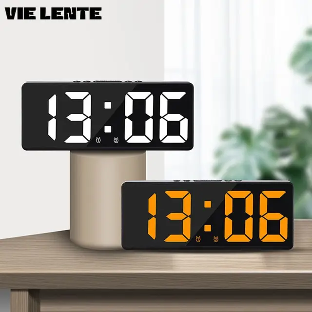 Wielofunkcyjny zegar cyfrowy LED Kolorowe światło nocne Kalendarz temperatury Alarm Duże cyfrowe elektroniczne podświetlenie Wystrój domu