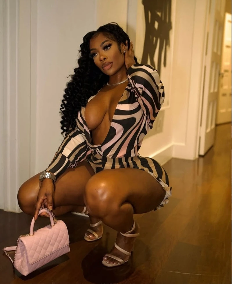 STILVOLLE DAME Gestreiften Gedruckt 2-teiliges Set Frauen Langarm V-ausschnitt Tops und Shorts Anzüge 2025 Sommer Sexy Club Party Outfits