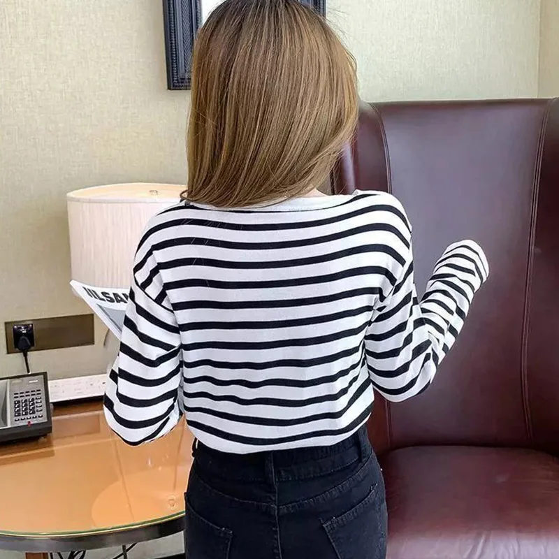 Autumn Casual Korean Striped O-neck Long Sleeve Pullovers Women Clothing All-match Patchwork Fake Two Pieces Sweaters Ladies