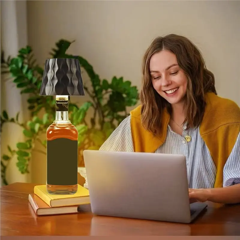 USB Rechargeable Wine Bottle Nightlight, Suitable For Bars, Three-Tone Light Nordic Style Desktop Decorative Lighting