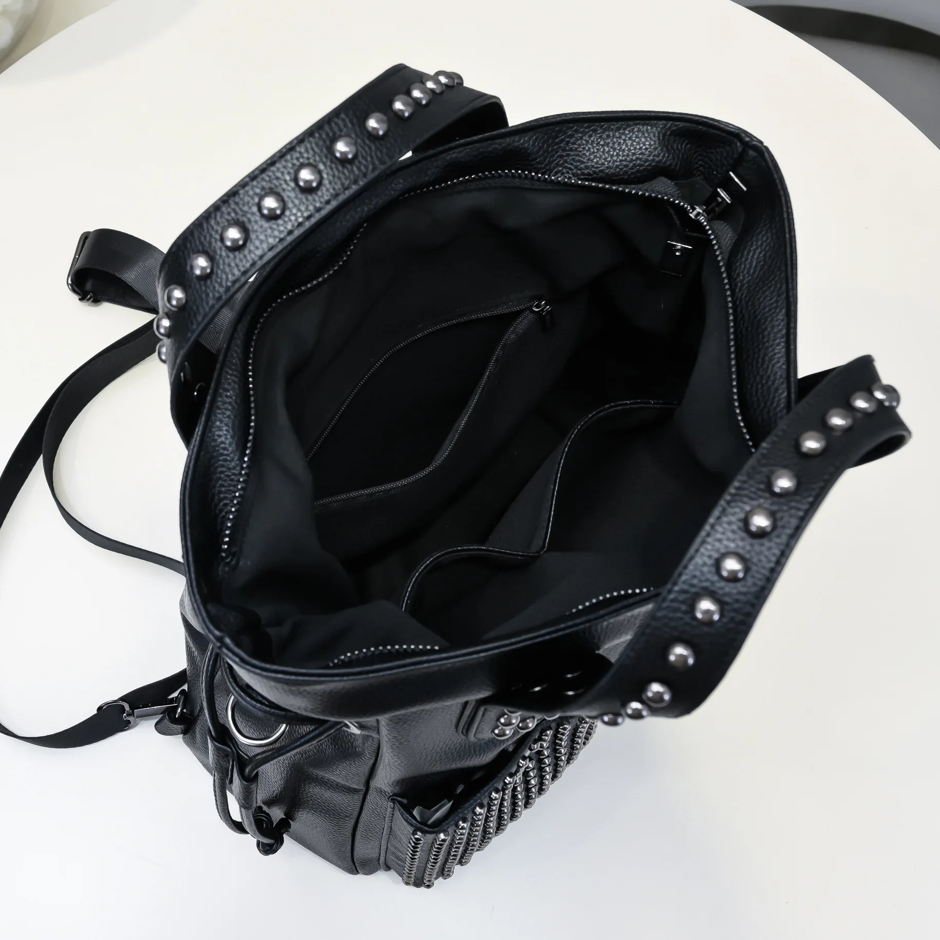 Gothic Style Tote Bag for Women Steampunk Studded Handbag Trendy Top Handle Crossbody Shoulder Bag Rivet Backpack Large Capacity