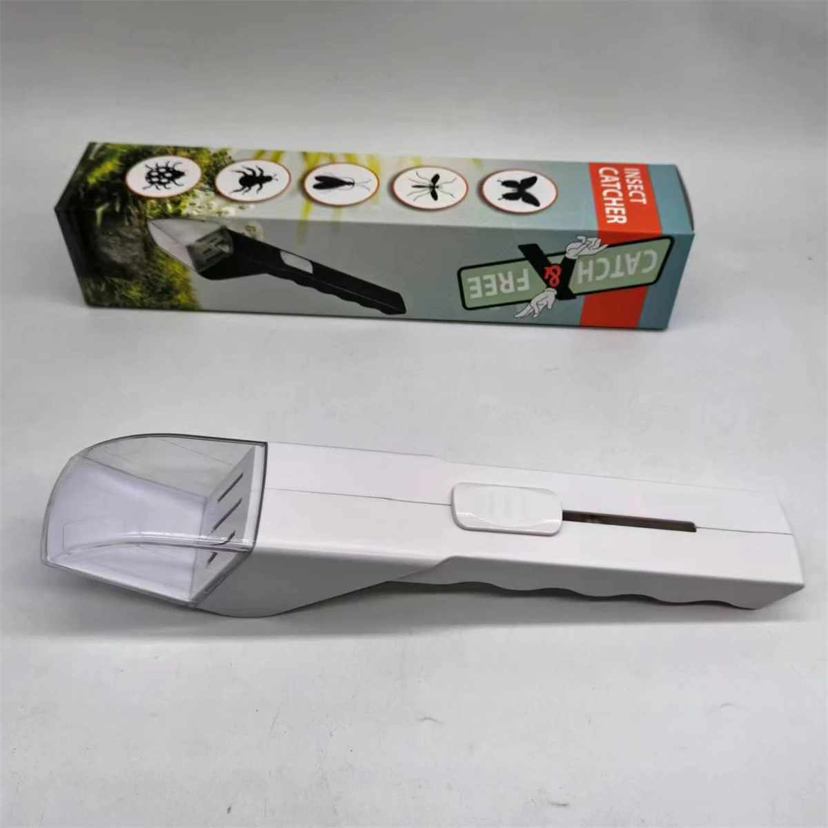 1Pc Transparent Head Insect Catcher Portable Black/White Handle Push Type Insect Observer Indoor/Outdoor Bug Spider Ant Catcher view 6