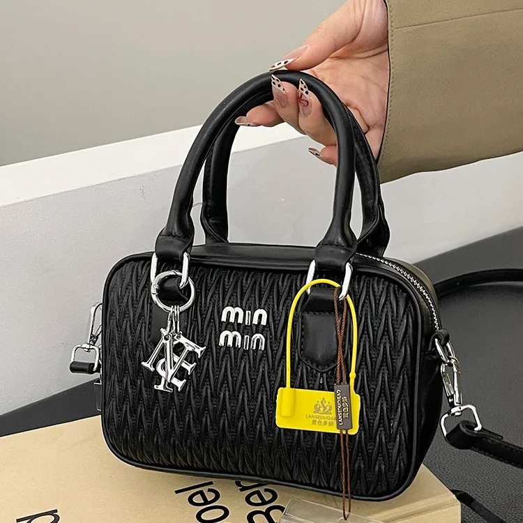 

Женская сумка для боулинга с дизайном 2025 года, бутиковая плиссированная сумка через плечо с верхней ручкой, минималистичная текстура, роскошная универсальная модная сумка в евро-американском стиле