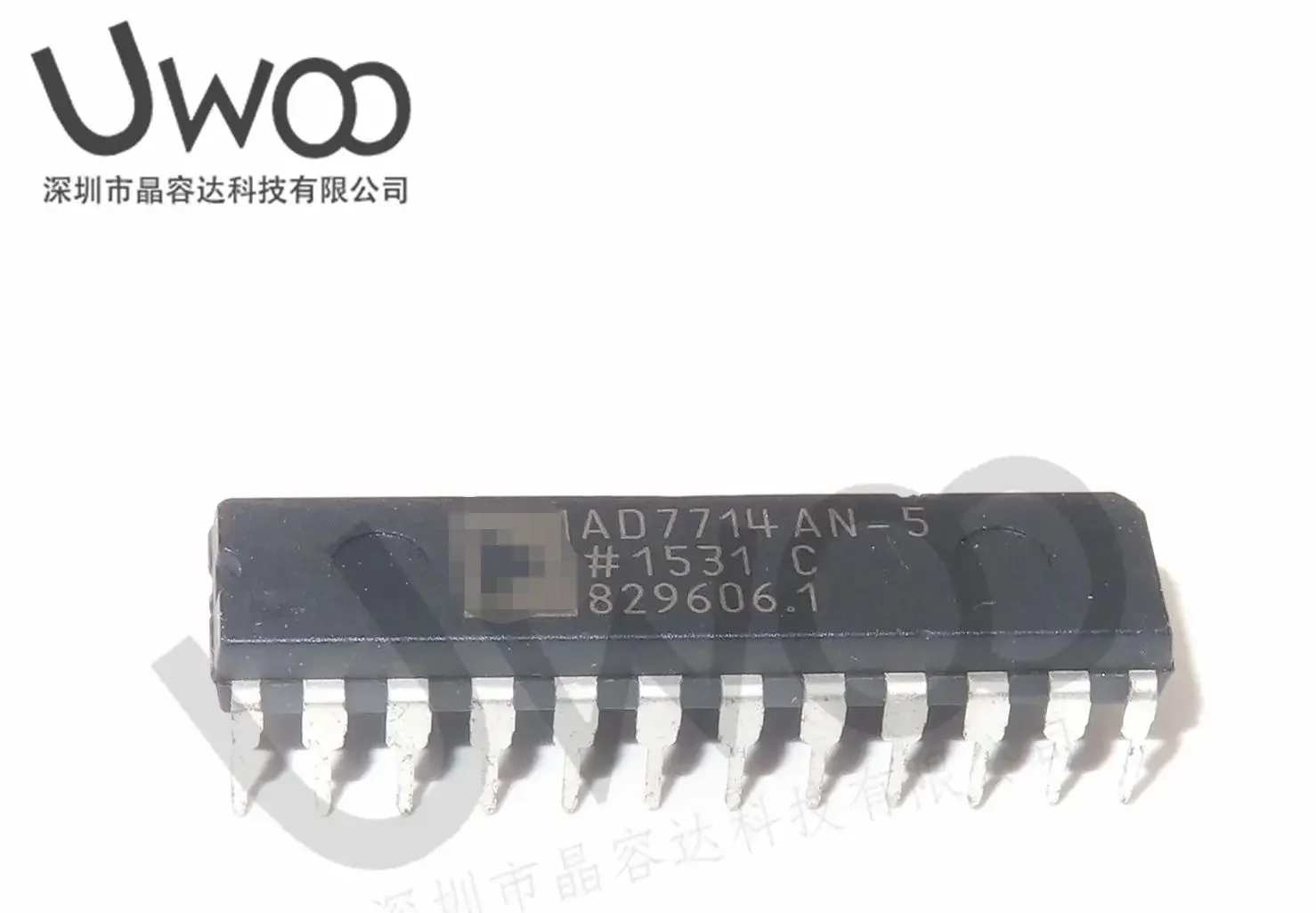 

DIP24 AD7714AN-5-5-5-5 шт. 100% новый оригинал