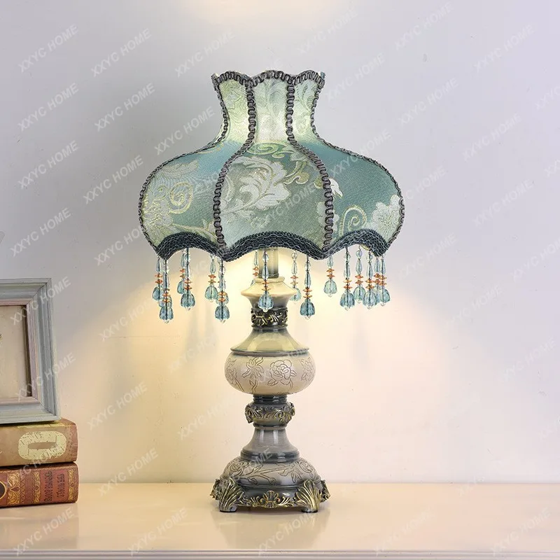

Creative sofa coffee table wedding decoration table lamp