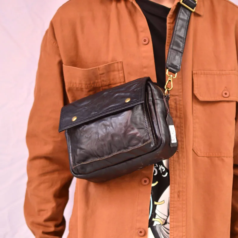 AETOO Men\'s commuter leather casual chest bag Postman Bun Top layer cowhide shoulder bag Korean crossbody bag outdoor chest bag