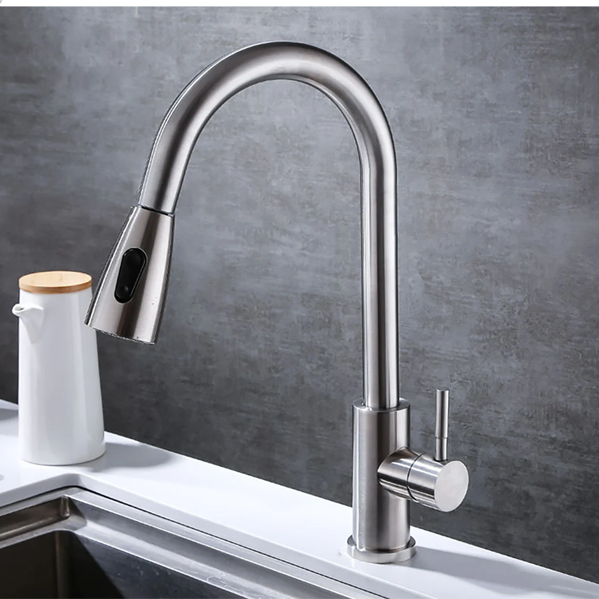 Gold Pull-out Kitchen Faucet Stainless Steel, Extendable Sink Faucet with 360° Rotation, Water Faucet for Kitchen