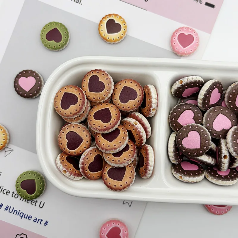 5PCS 20mm Acrylic Embossed Baking Heart Round Cookie Beads DIY Handmade Phone Strap Bag Charm Keychain Jewelry Accessories