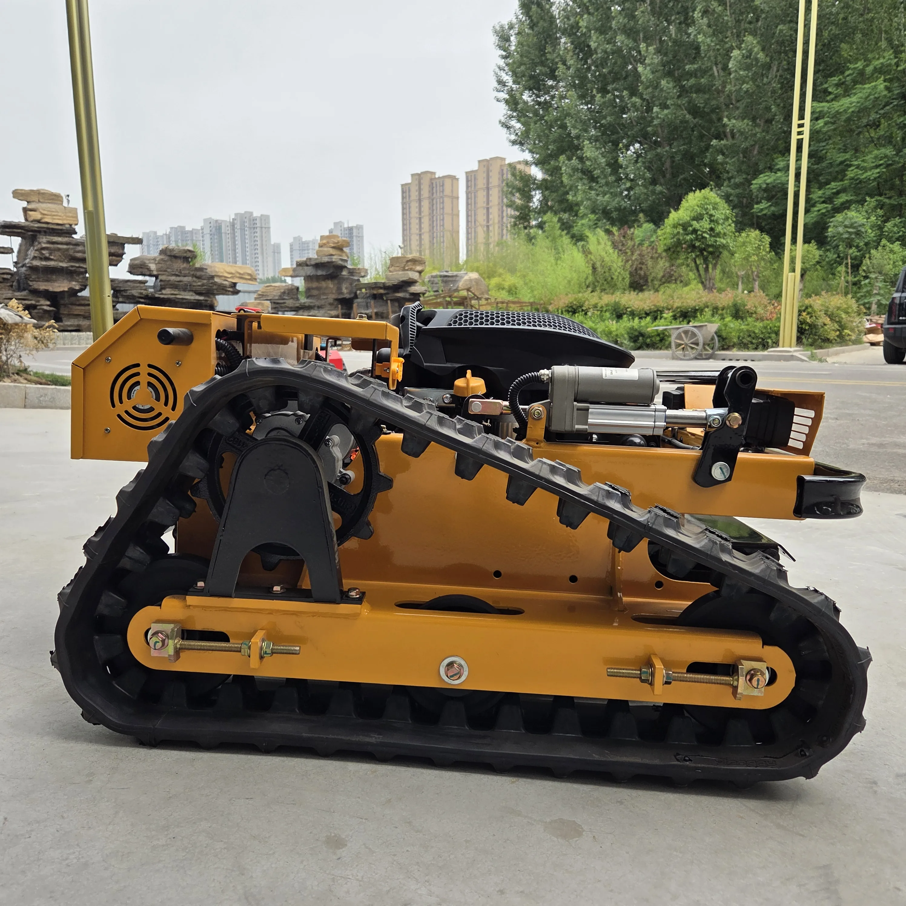 Высококачественная автоматическая газонокосилка с дистанционным управлением, многофункциональная газонокосилка с нулевым поворотом, RC для дома, высококачественные промышленные газонокосилки