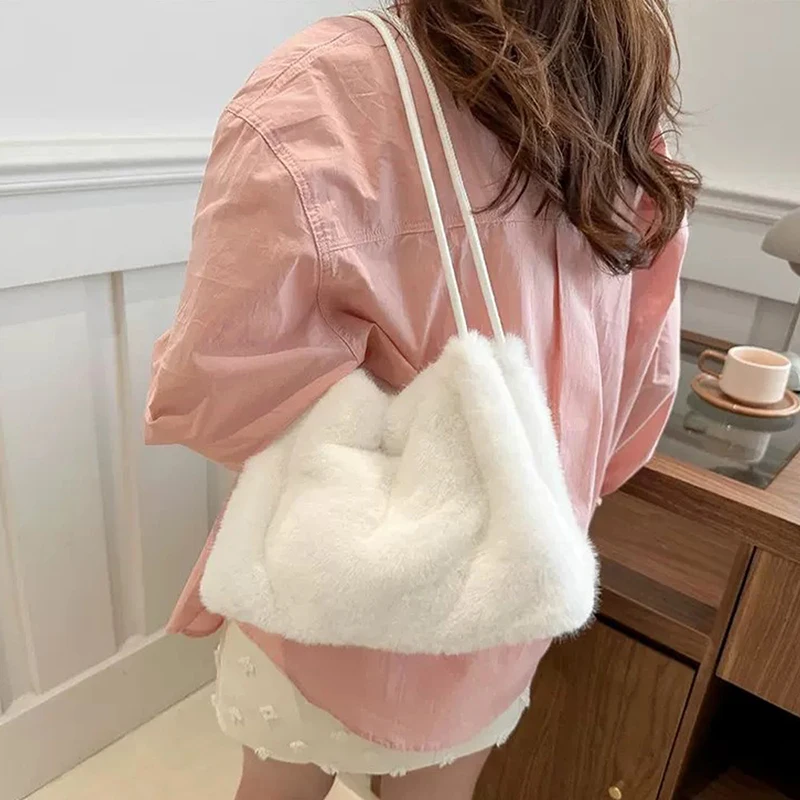 Women Fluffy Shoulder Bag Top-handle Bag New Fashion Female Autumn Winter Handbag Soft Plush Versatile Shopping Tote