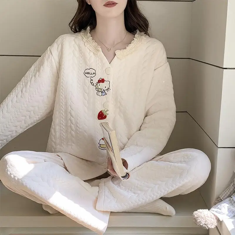 

2025 New Sweet Cutesoftcomfort Pajama Set for Women Autumnwinter Princess Style Hellokitty Cartoon Thickened Large Home Clothes