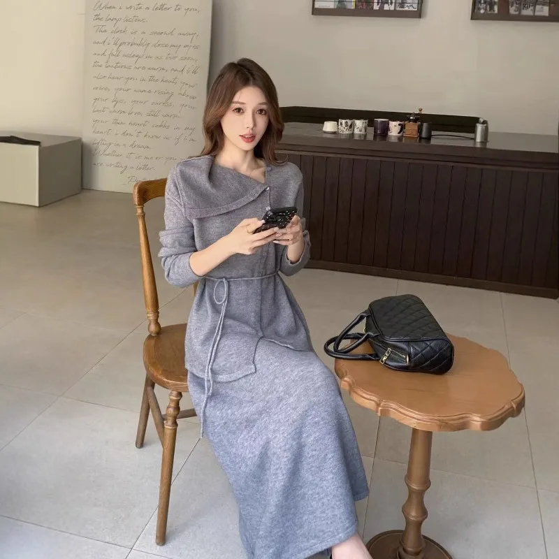 

Женский мягкий трикотаж с напуском, свитер с поясом и юбкой, повседневный свободный вес, осенняя мода из двух предметов E12234