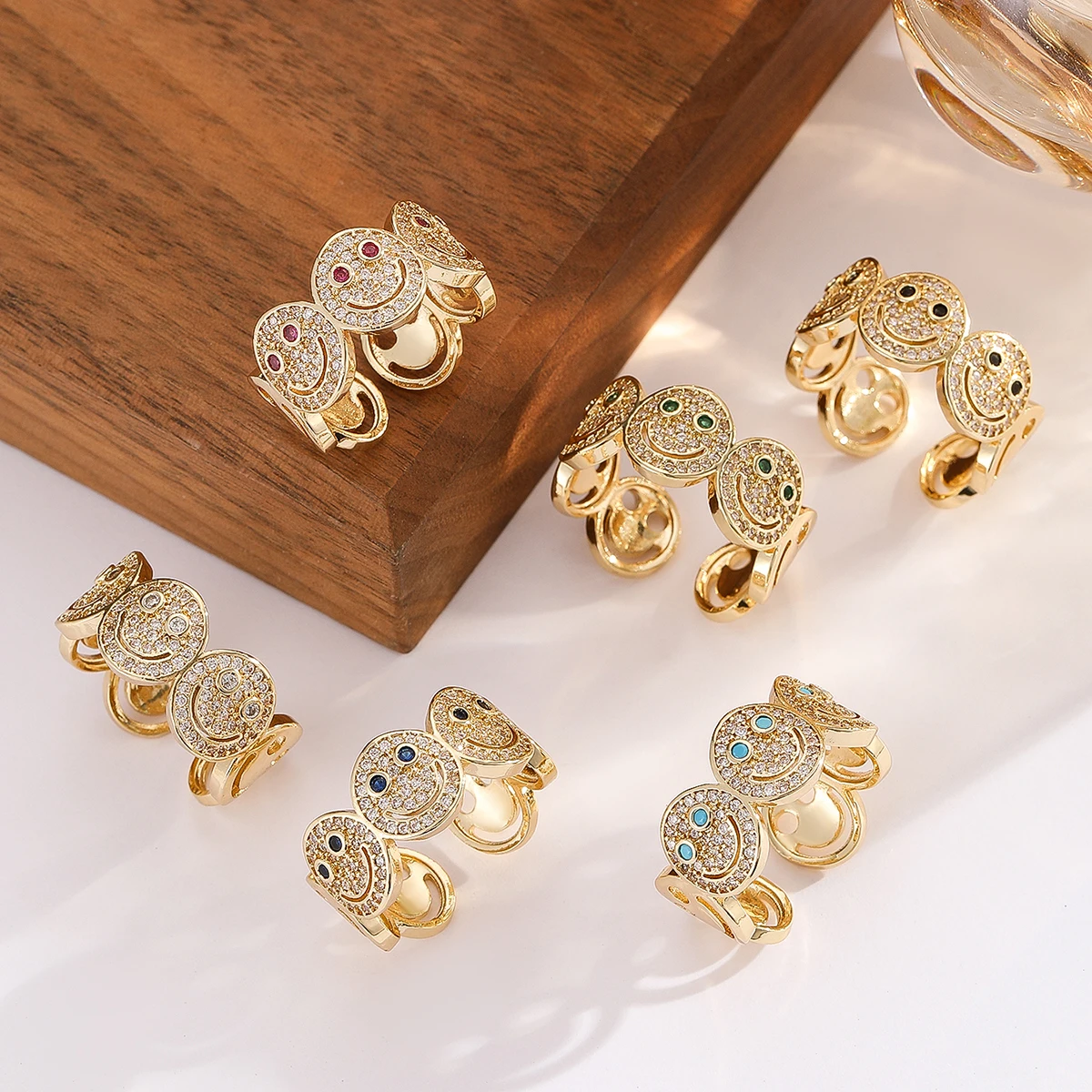 1pc Smiley Face Open Ring Inlaid With Zircon, High-End Fashion And Simple, A Commemorative Gift For Girls
