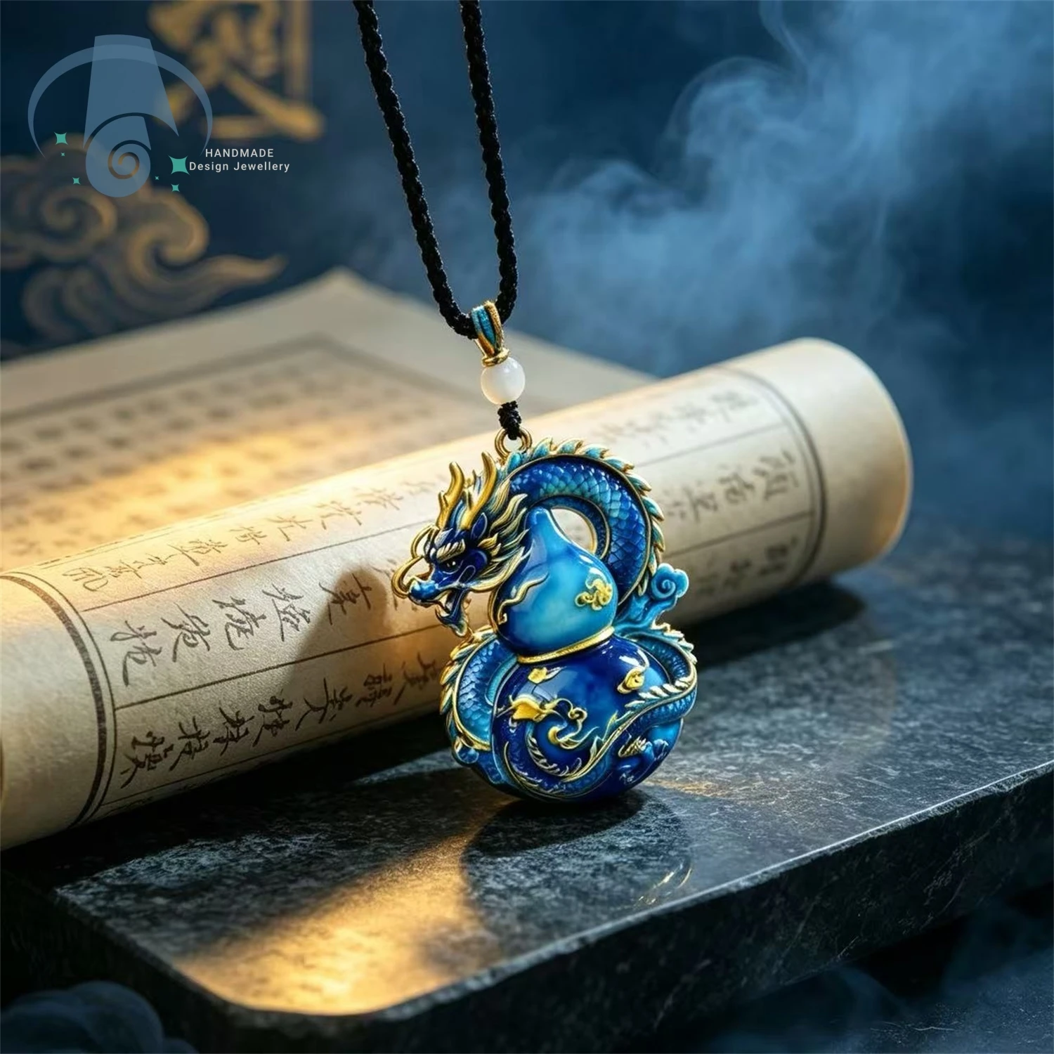 Vintage Chinese Style Gourd Pendant Necklace Relief Enamel Dragon Motif Unique Artistic Unisex Adjustable Chain Jewelry for Dail