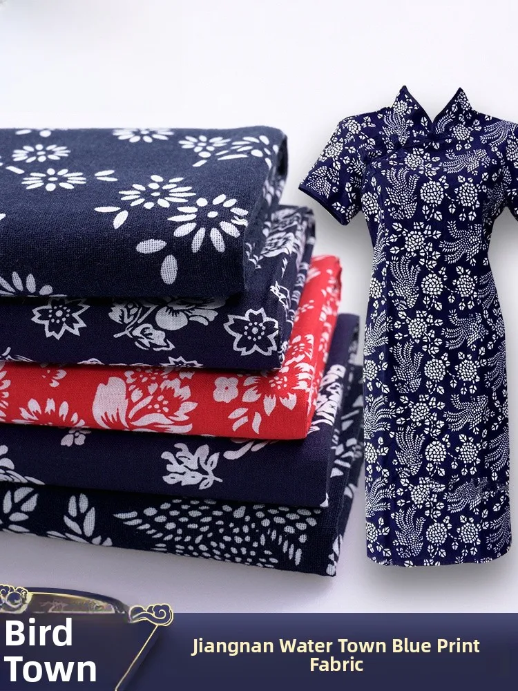 

Чистая хлопковая ткань с синим цветочным принтом, традиционный китайский материал для одежды, ткань для рукоделия, скатертей, восковой окраски, с цветочным узором