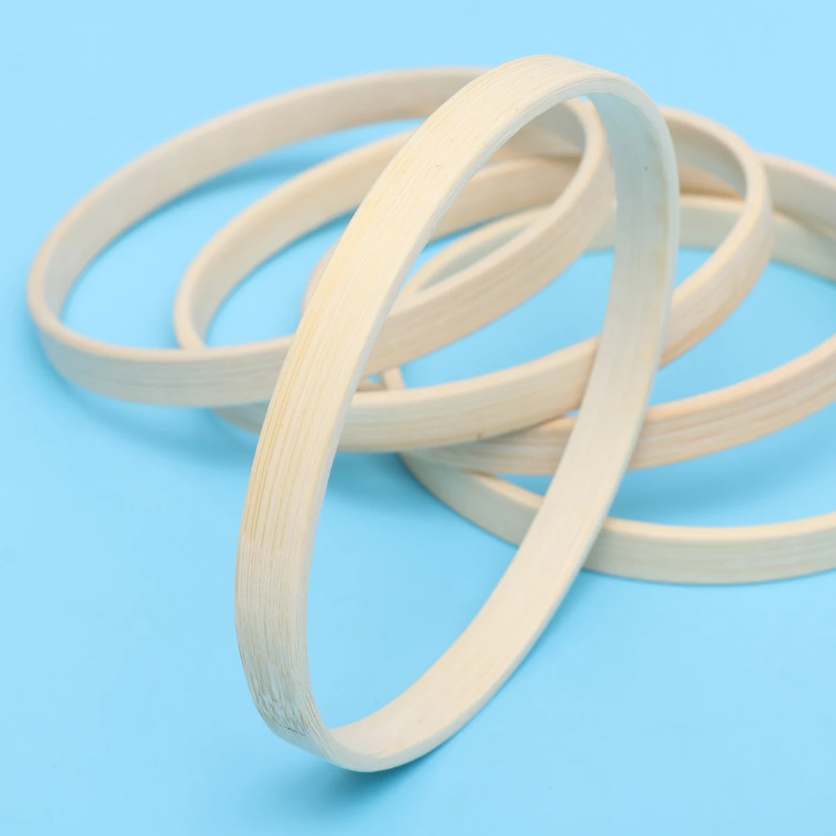 

10Pcs Bamboo Embroidery Circles Durable DIY Holder for Cross Stitch Needlework Quilting Fabric Display Craft Rings 10cm