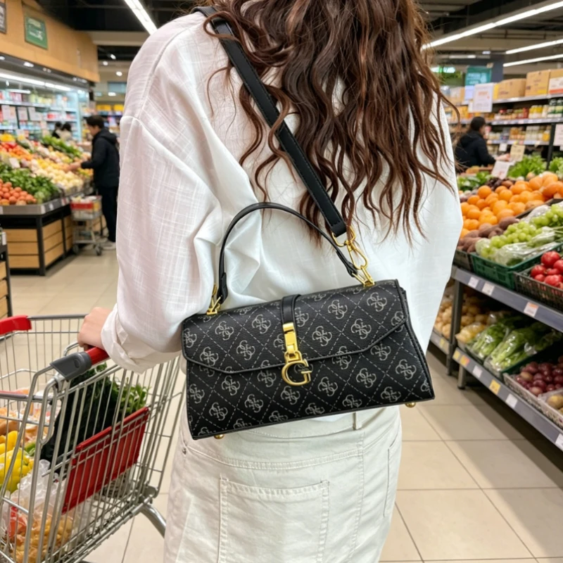 

Modern classic style women's crossbody bag, luxurious and fashionable party handbag, elegant design women's shoulder bag